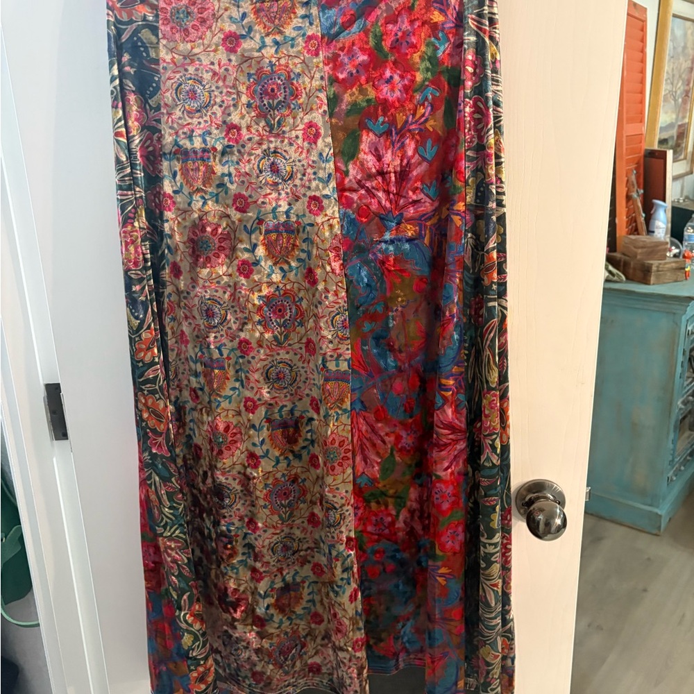 NATURAL LIFE Colorful Mix Pattern Velvet skirt